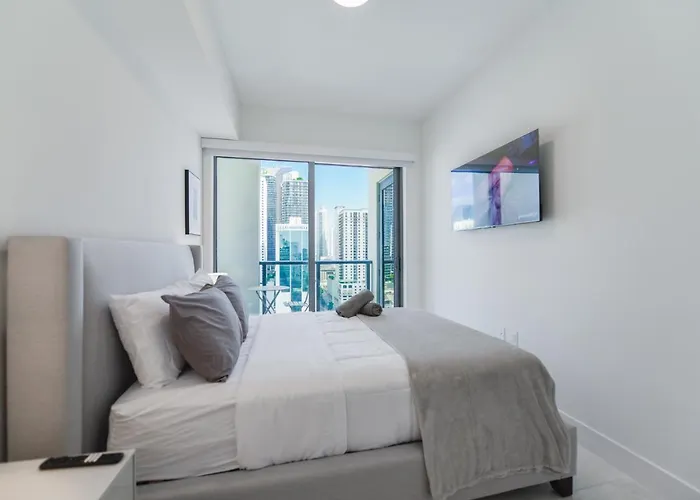 Stunning Condo In Brickell