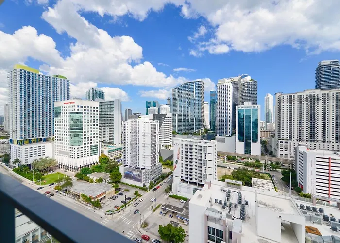Stunning Condo In Brickell